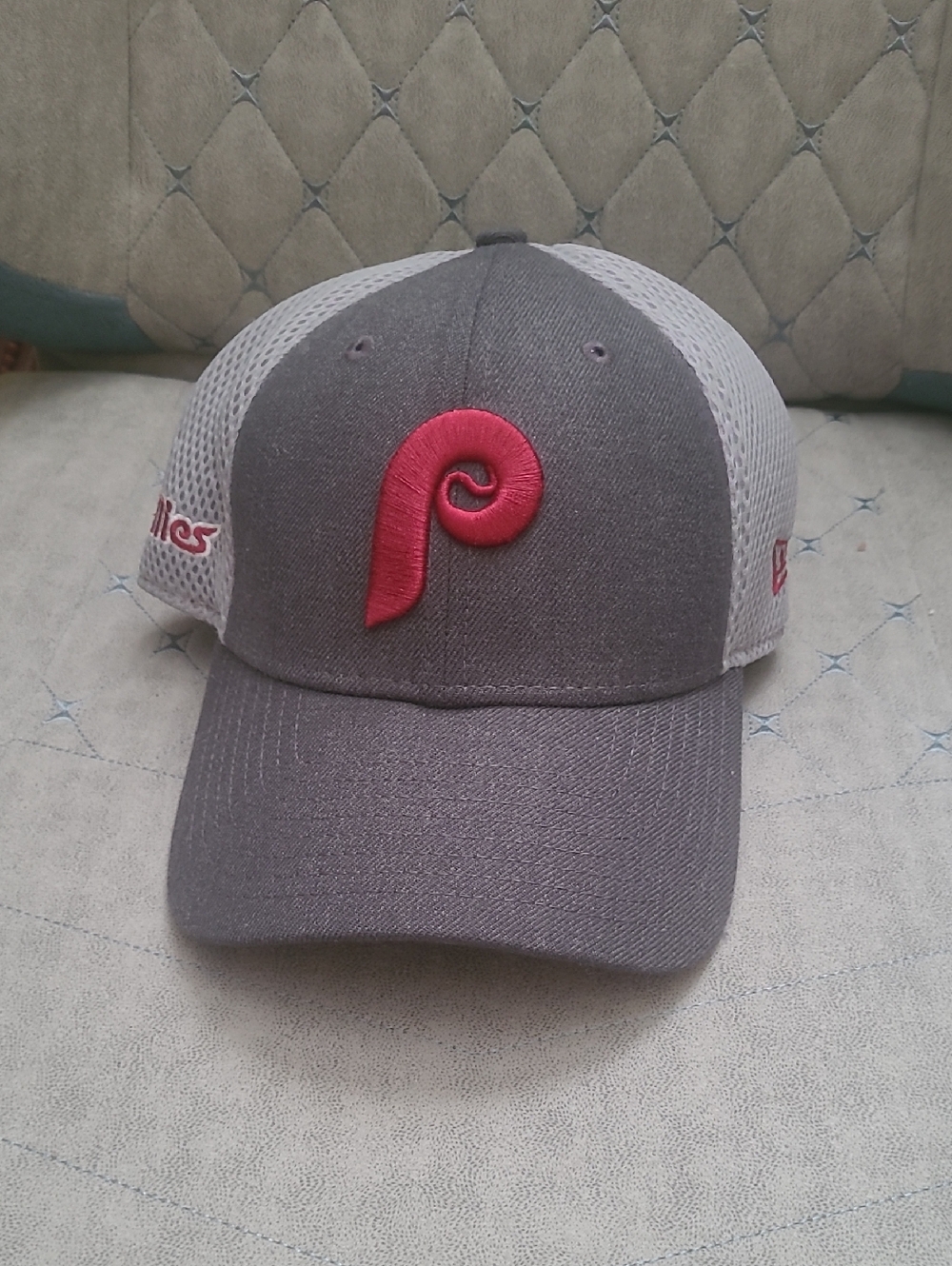 New Phillies Mens New Era Dark/Light Grey  Baseball Medium Large Stretch Cap